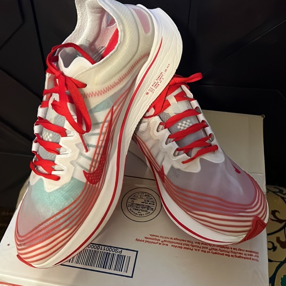 Nike Zoom Fly SP Red and White Tokyo. size 11.5 gently used. - Picture 2 of 4